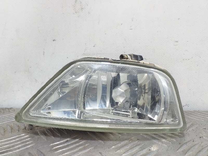 Recambio de faro antiniebla derecho para ford focus berlina (cak) referencia OEM IAM    Recambio de faro antiniebla derecho para ford focus berlina (cak) referencia OEM IAM