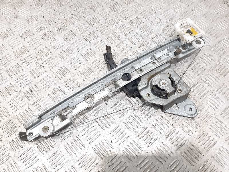 Recambio de elevalunas trasero derecho para renault megane ii classic berlina confort dynamique referencia OEM IAM   