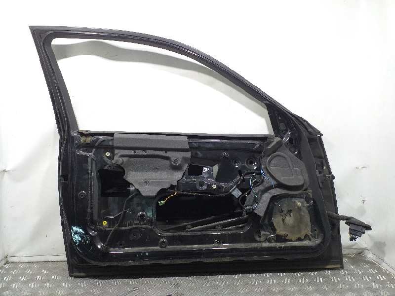 Recambio de puerta delantera izquierda para bmw serie 3 berlina (e46) referencia OEM IAM  NEGRO  Recambio de puerta delantera izquierda para bmw serie 3 berlina (e46) referencia OEM IAM  NEGRO