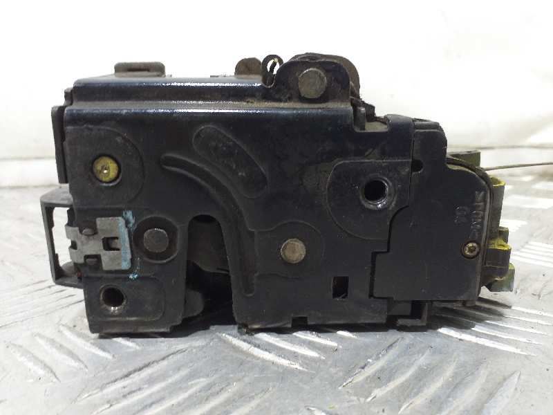 Recambio de cerradura puerta delantera izquierda para seat toledo (5p2) referencia OEM IAM    Recambio de cerradura puerta delantera izquierda para seat toledo (5p2) referencia OEM IAM