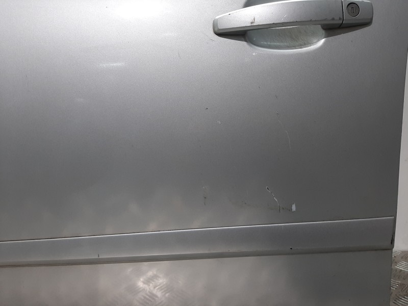 Recambio de puerta delantera izquierda para opel astra h ber. enjoy referencia OEM IAM  PLATA 