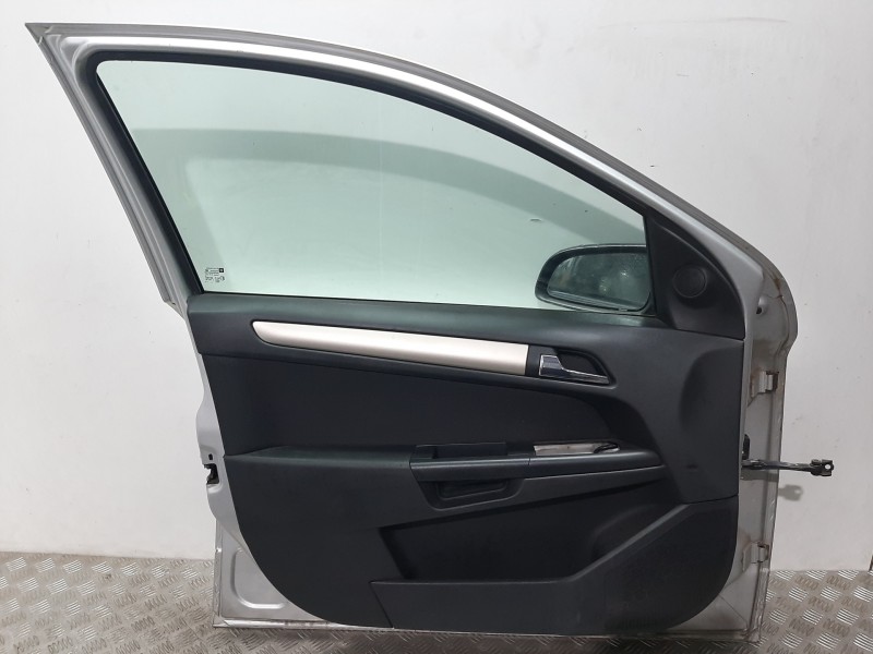 Recambio de puerta delantera izquierda para opel astra h ber. enjoy referencia OEM IAM  PLATA 