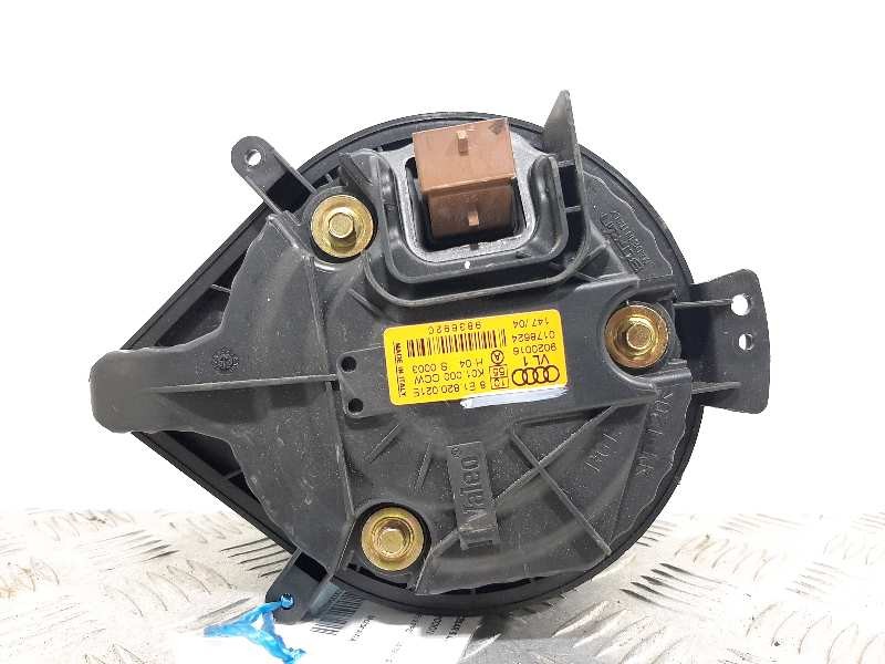 Recambio de motor calefaccion para audi a4 berlina (8e) 2.0 fsi referencia OEM IAM 8E1820021   Recambio de motor calefaccion para audi a4 berlina (8e) 2.0 fsi referencia OEM IAM 8E1820021