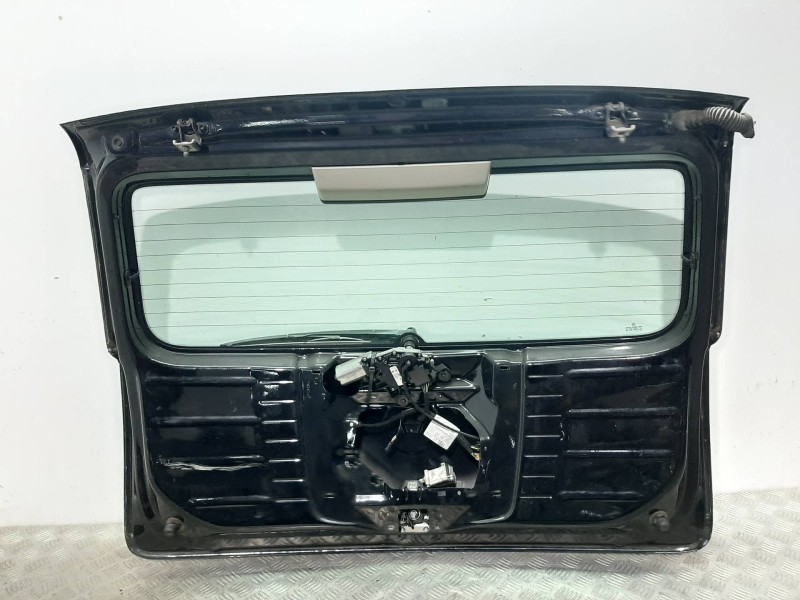 Recambio de porton trasero para volkswagen fox (5z1) básico referencia OEM IAM 5Z6827025D NEGRO 