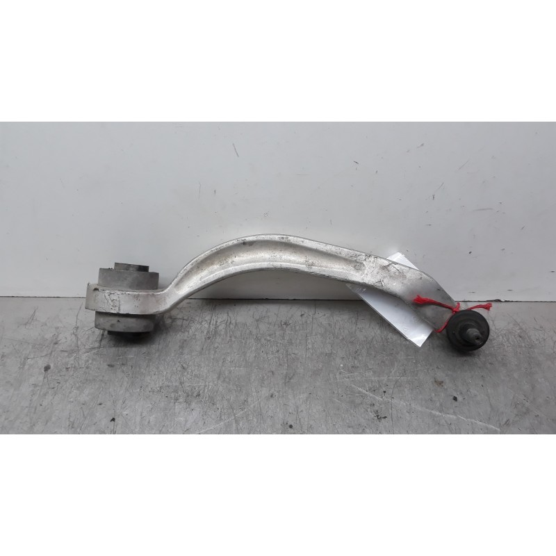 Recambio de brazo suspension inferior delantero derecho para volkswagen passat berlina (3b3) edition referencia OEM IAM 4D040715