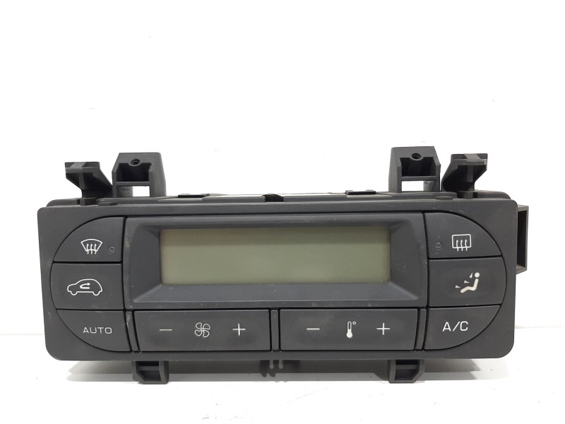Recambio de mando calefaccion / aire acondicionado para citroën c3 1.4 hdi exclusive referencia OEM IAM 96377775XT  