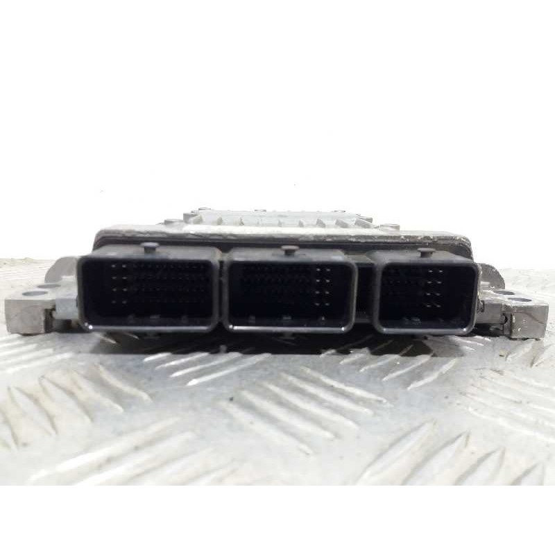 Recambio de centralita motor uce para renault megane ii berlina 3p dynamique referencia OEM IAM S122326114A 8200843713 