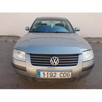 VOLKSWAGEN PASSAT BERLINA (3B3)