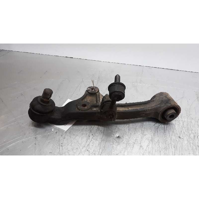 Recambio de brazo suspension inferior delantero izquierdo para kia carnival ii 2.9 cdri ex referencia OEM IAM   