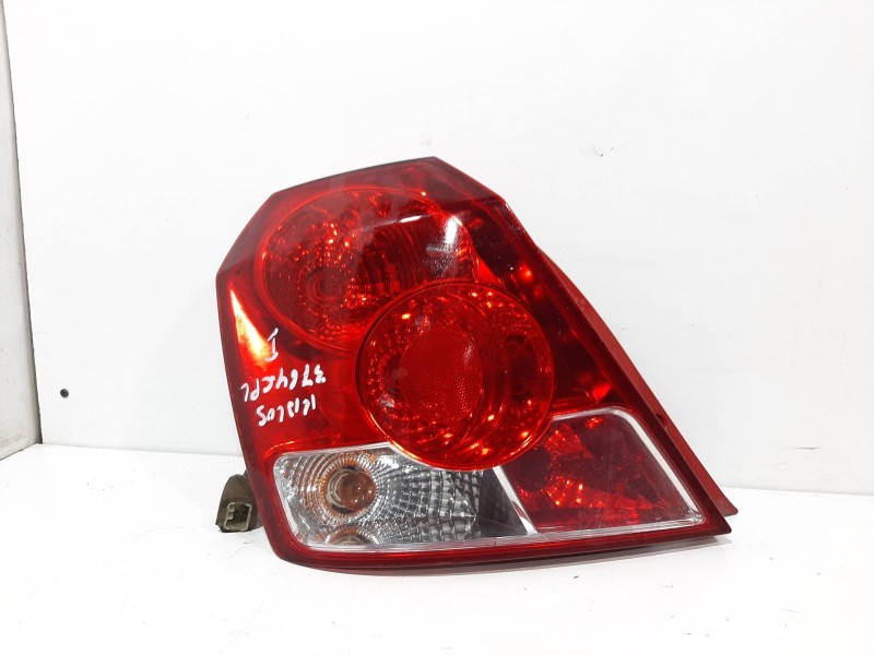 Recambio de piloto trasero izquierdo para daewoo kalos 1.4 se referencia OEM IAM 96540268  