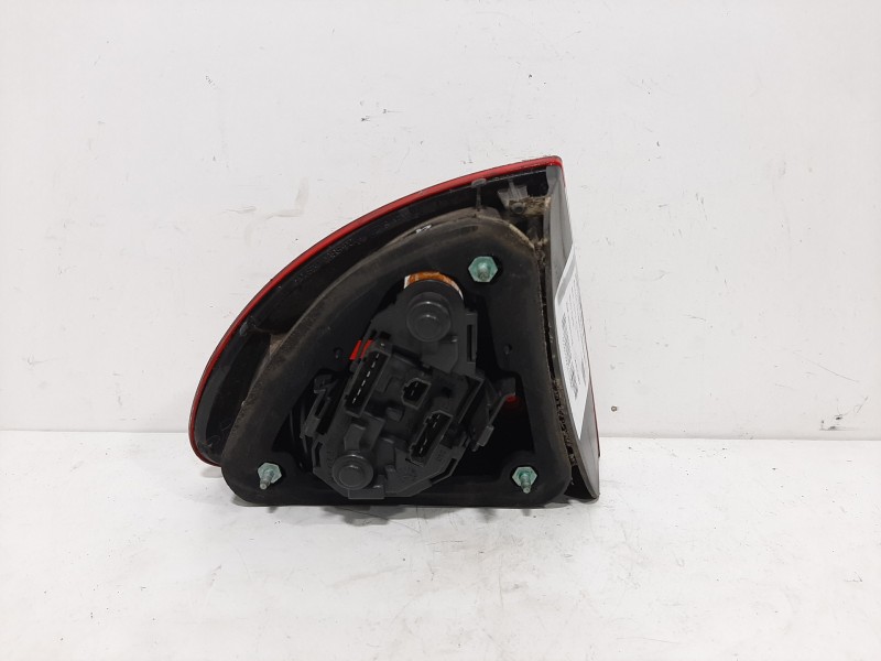 Recambio de piloto trasero derecho para seat leon (1m1) signo referencia OEM IAM 1M6945112  