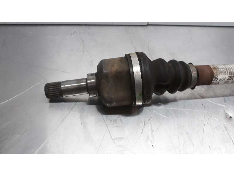 Recambio de transmision delantera izquierda para peugeot 207 sport referencia OEM IAM 3272LF   Recambio de transmision delantera izquierda para peugeot 207 sport referencia OEM IAM 3272LF