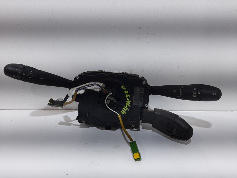 Recambio de mando multifuncion para peugeot 207 sport referencia OEM IAM 96630718XT  