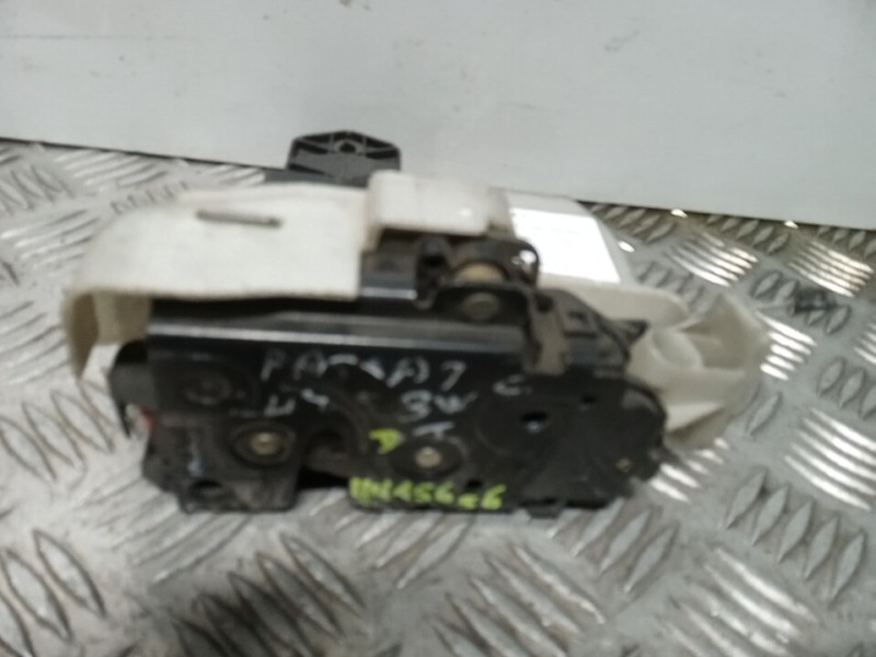 Recambio de cerradura puerta delantera izquierda para volkswagen passat berlina (3b3) comfortline referencia OEM IAM   