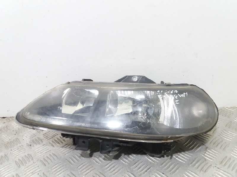 Recambio de faro izquierdo para renault laguna (b56) 1.8 16v rt referencia OEM IAM 7701047879  