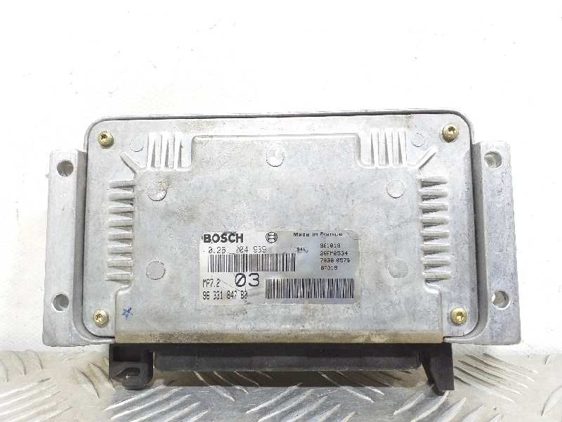Recambio de centralita motor uce para citroën xsara berlina 1.6 seduction referencia OEM IAM 0261204939 9633184780 