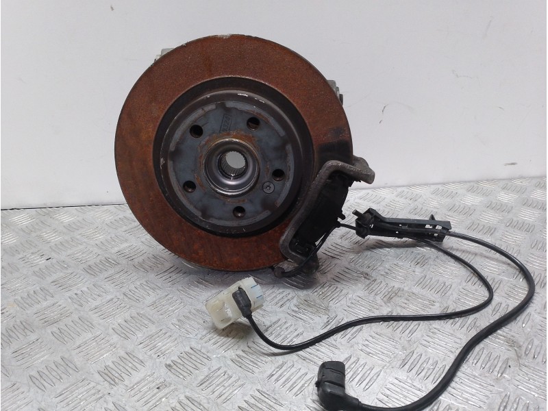 Recambio de mangueta trasera derecha para mercedes-benz clase gla (w156) gla 220 cdi / d (156.903) referencia OEM IAM A2460106  