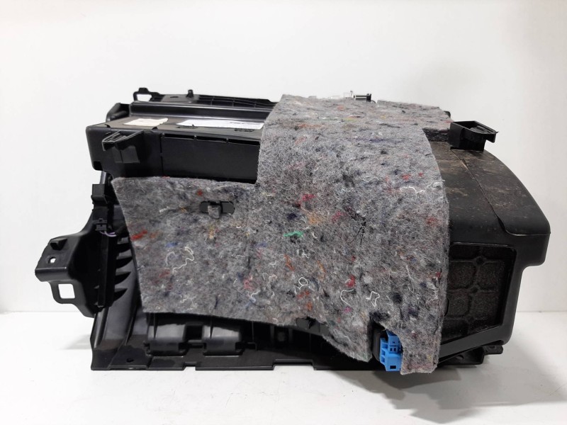 Recambio de guantera para mercedes-benz clase gla (w156) gla 220 cdi / d (156.903) referencia OEM IAM 17668086009H68  