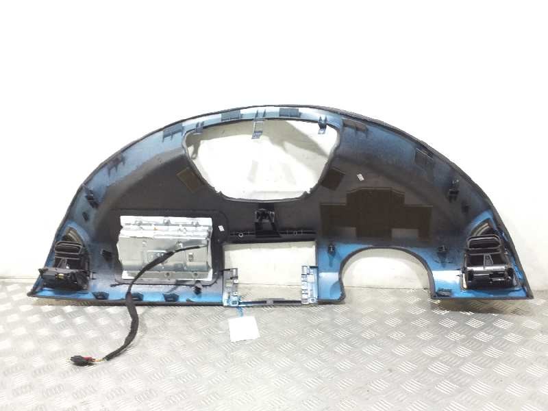 Recambio de salpicadero para citroën c4 berlina referencia OEM IAM 8211NX  