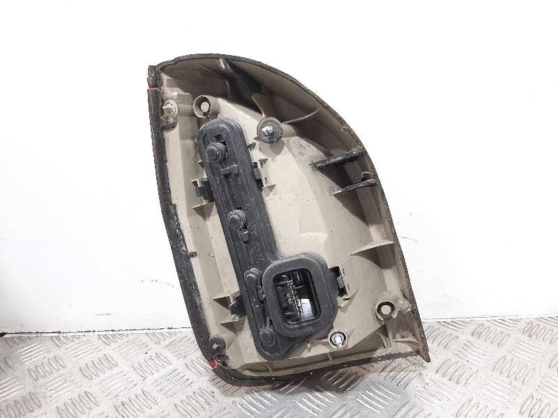Recambio de piloto trasero derecho para opel zafira a club referencia OEM IAM 09117446  