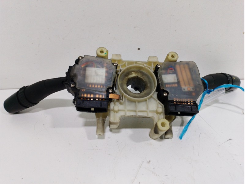 Recambio de mando multifuncion para mazda 6 berlina (gg) 2.0 crtd 136 active (5-ptas.) referencia OEM IAM  2 CONECTORES 