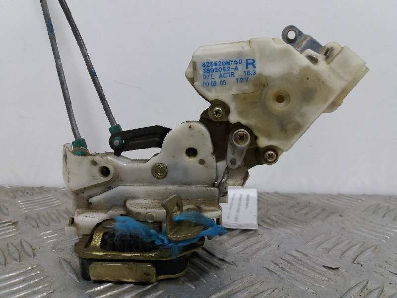 Recambio de cerradura puerta trasera derecha para nissan almera (n16/e) acenta referencia OEM IAM 82552BM760  