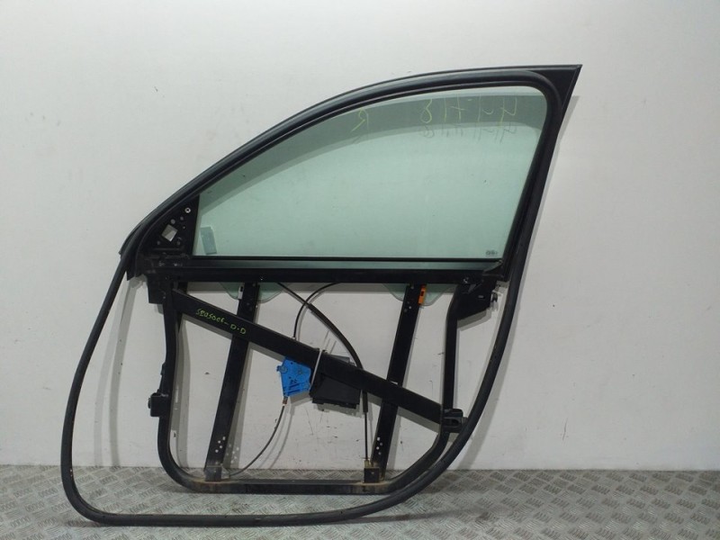 Recambio de elevalunas delantero derecho para volkswagen touareg (7la) tdi r5 referencia OEM IAM 7L0837462F  