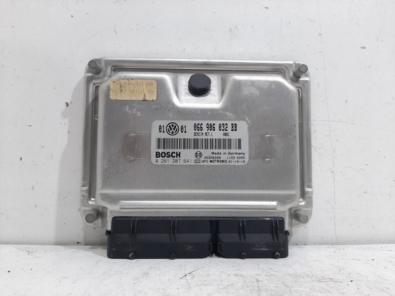 Recambio de centralita motor uce para volkswagen passat berlina (3b3) comfortline referencia OEM IAM 066906032BB  