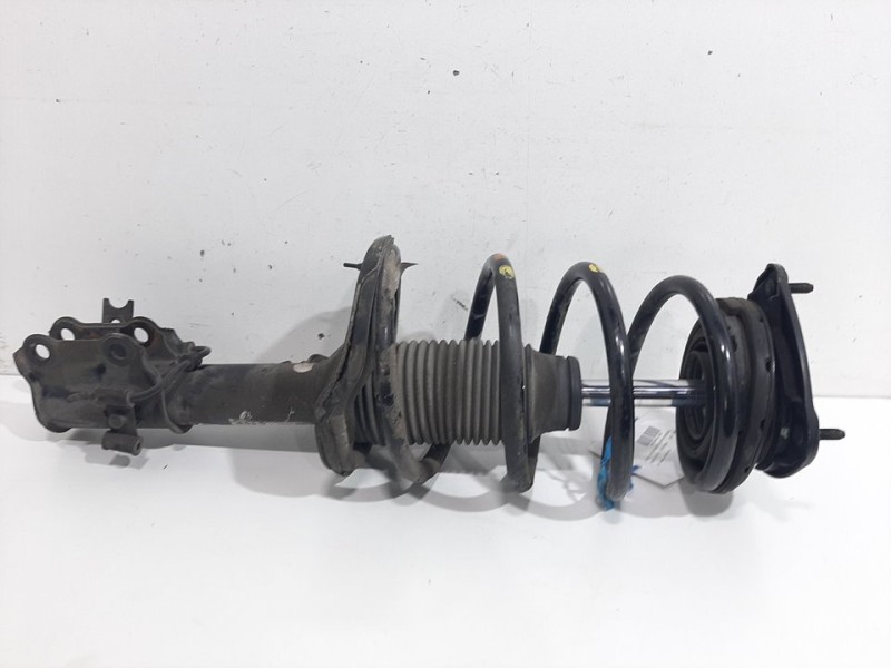 Recambio de amortiguador delantero derecho para kia rio 1.5 crdi active referencia OEM IAM 546601G200  