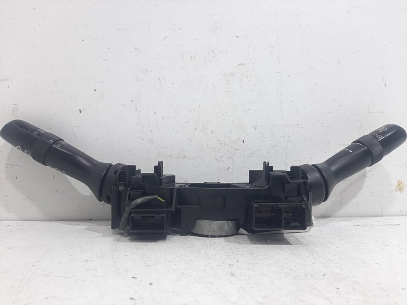 Recambio de mando limpia para toyota prius (nhw30) eco referencia OEM IAM   