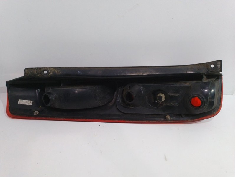 Recambio de piloto trasero derecho para ford fiesta (cbk) ambiente referencia OEM IAM 13404B  