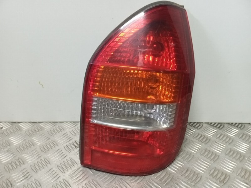 Recambio de piloto trasero derecho para opel zafira a elegance referencia OEM IAM 09117446  