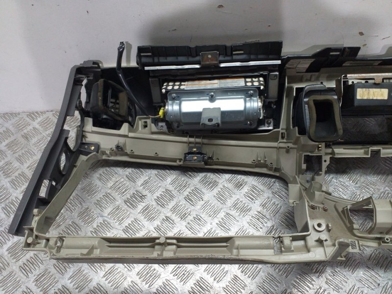 Recambio de salpicadero para nissan micra (k12e) acenta referencia OEM IAM   