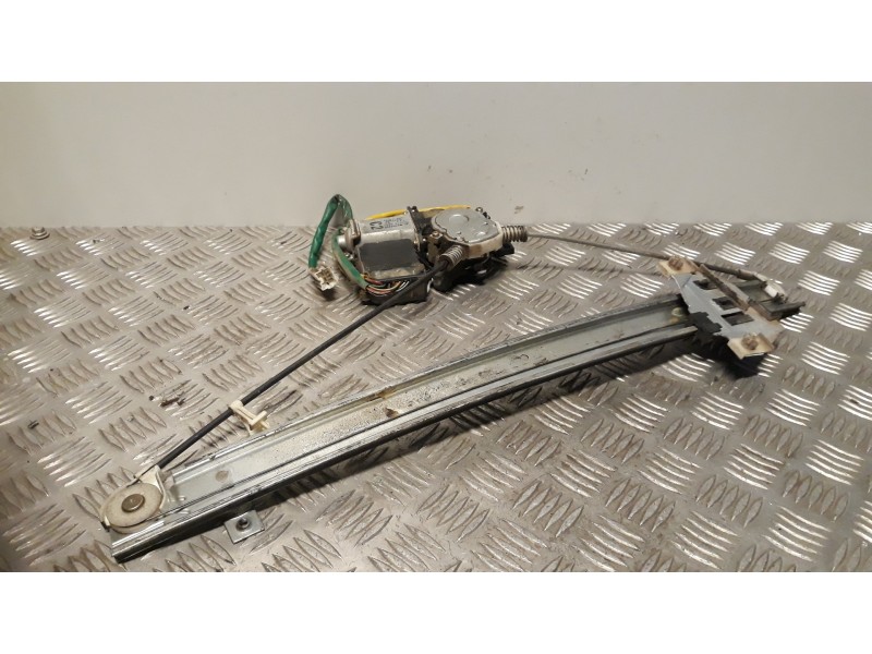 Recambio de elevalunas delantero derecho para mitsubishi space wagon (n80/n90) 2.4 motion referencia OEM IAM MR349204  