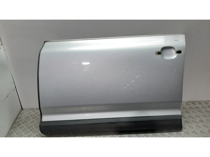 Recambio de puerta delantera izquierda para volkswagen touareg (7la) tdi r5 referencia OEM IAM 7L0831055L PLATA 