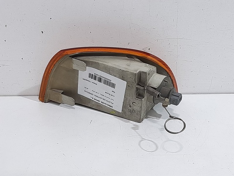 Recambio de piloto delantero derecho para fiat punto berl. (176) 75 s referencia OEM IAM   