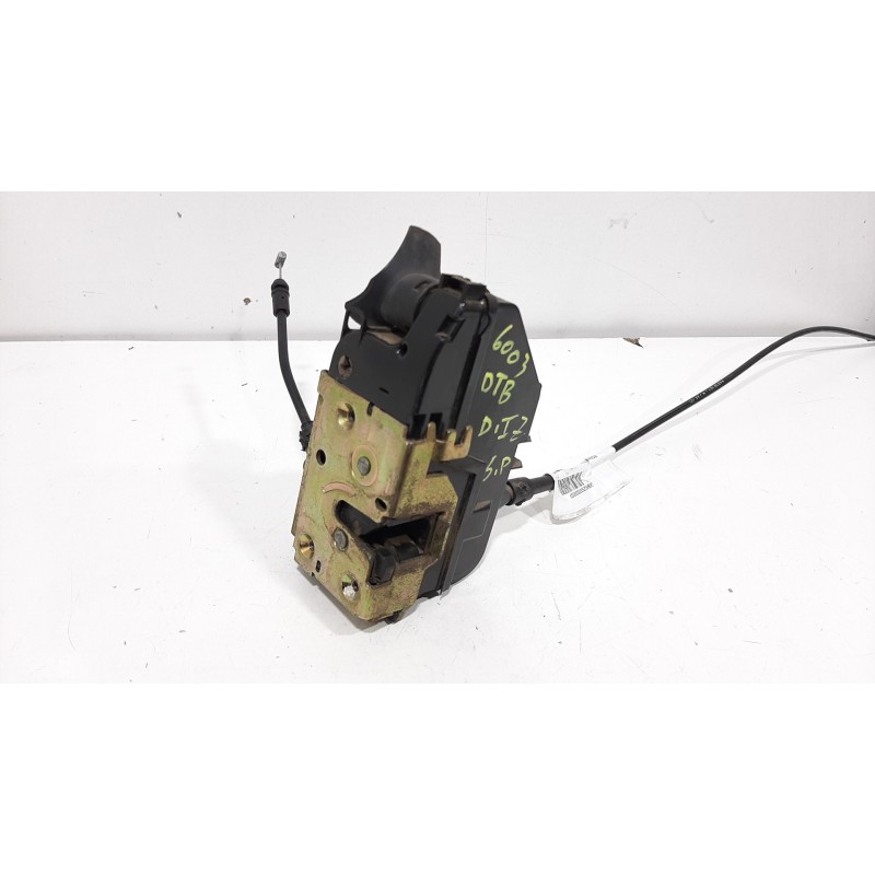 Recambio de cerradura puerta delantera izquierda para renault megane ii berlina 5p confort authentique referencia OEM IAM 820002