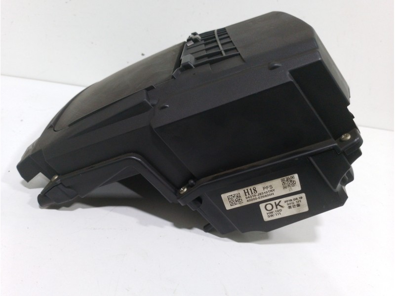 Recambio de pantalla multifuncion para hyundai kona essence 2wd referencia OEM IAM 94310J9310TRY  