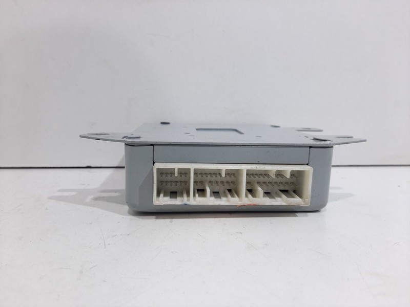 Recambio de modulo electronico para ssangyong rodius xdi limited referencia OEM IAM 8712021110  