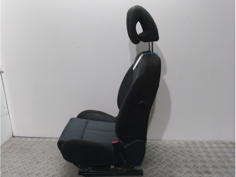 Recambio de asiento delantero derecho para citroën c4 lim. collection referencia OEM IAM    Recambio de asiento delantero derecho para citroën c4 lim. collection referencia OEM IAM