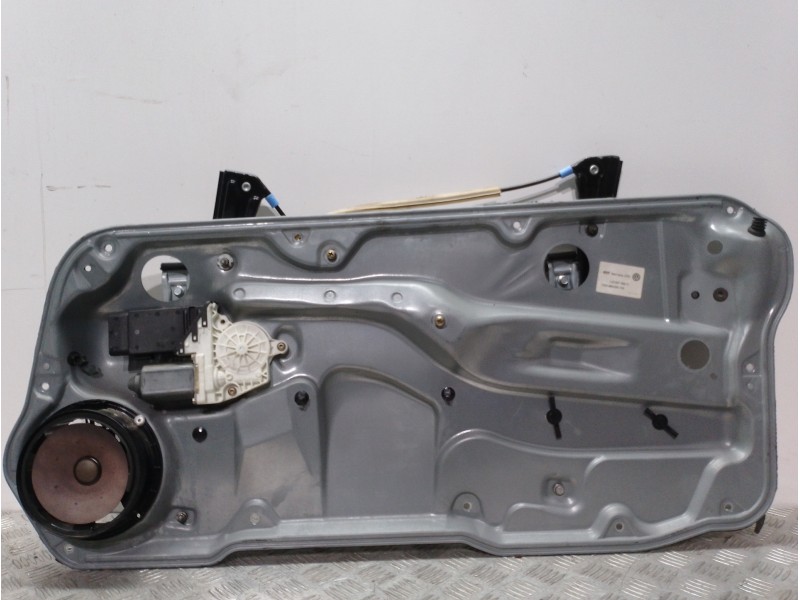 Recambio de elevalunas delantero derecho para volkswagen golf iv berlina (1j1) conceptline referencia OEM IAM 1J3837462H  