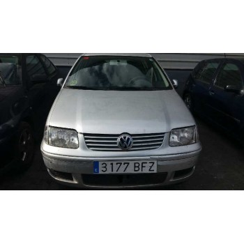 VOLKSWAGEN POLO BERLINA (6N2)