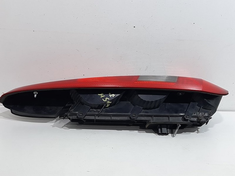 Recambio de piloto trasero izquierdo para ford fiesta (cbk) ambiente referencia OEM IAM 2S6113A603B  