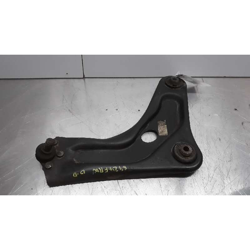 Recambio de brazo suspension inferior delantero derecho para peugeot 207 referencia OEM IAM   