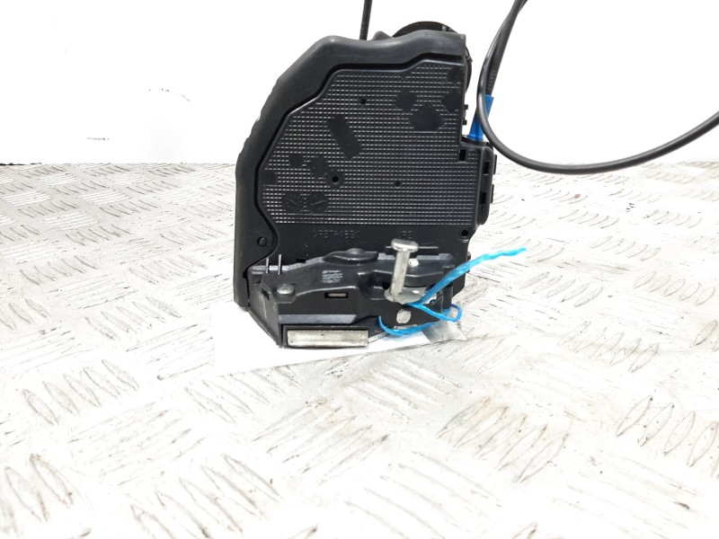 Recambio de cerradura puerta trasera derecha para toyota auris luna referencia OEM IAM   