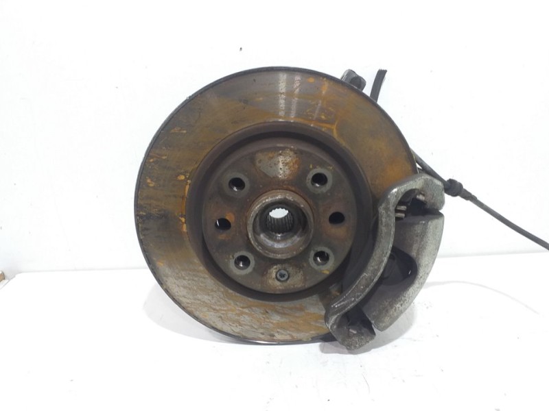 Recambio de mangueta delantera derecha para opel corsa c silverline referencia OEM IAM 13154318  