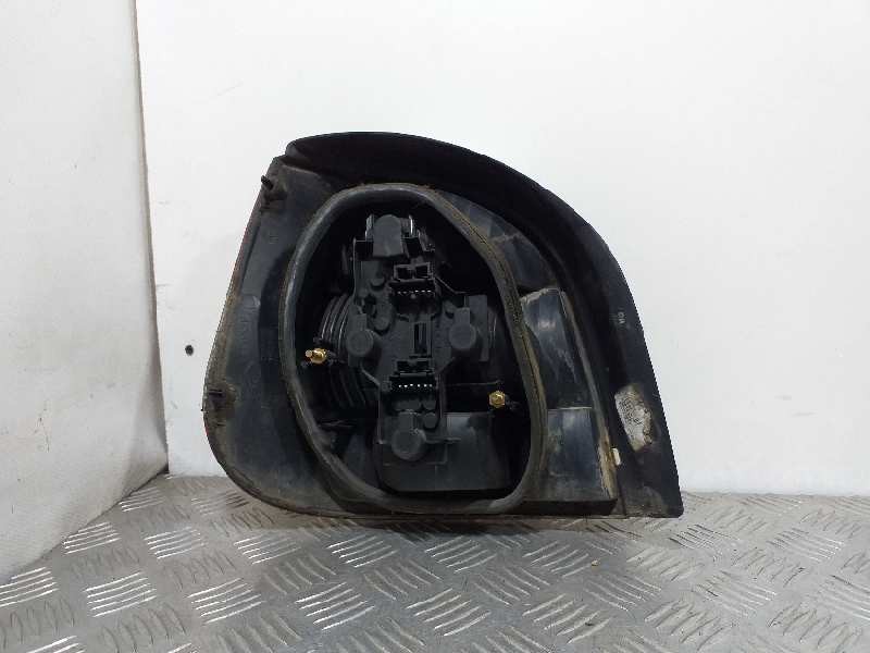 Recambio de piloto trasero izquierdo para renault scenic (ja..) 1.9 dci authentique referencia OEM IAM 7700428054   Recambio de piloto trasero izquierdo para renault scenic (ja..) 1.9 dci authentique referencia OEM IAM 7700428054