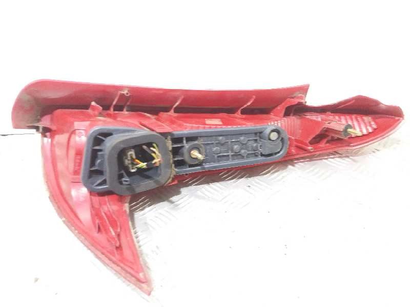 Recambio de piloto trasero izquierdo para peugeot 206 4-trg. xt referencia OEM IAM    Recambio de piloto trasero izquierdo para peugeot 206 4-trg. xt referencia OEM IAM