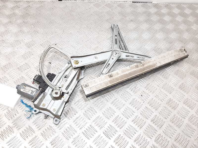 Recambio de elevalunas delantero derecho para opel zafira a club referencia OEM IAM 90579356  