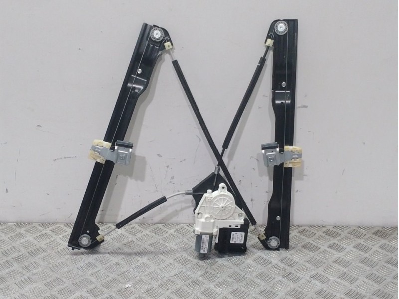 Recambio de elevalunas delantero izquierdo para volkswagen caddy ka/kb (2c) referencia OEM IAM 0130822509 5K0959793 CONFORT